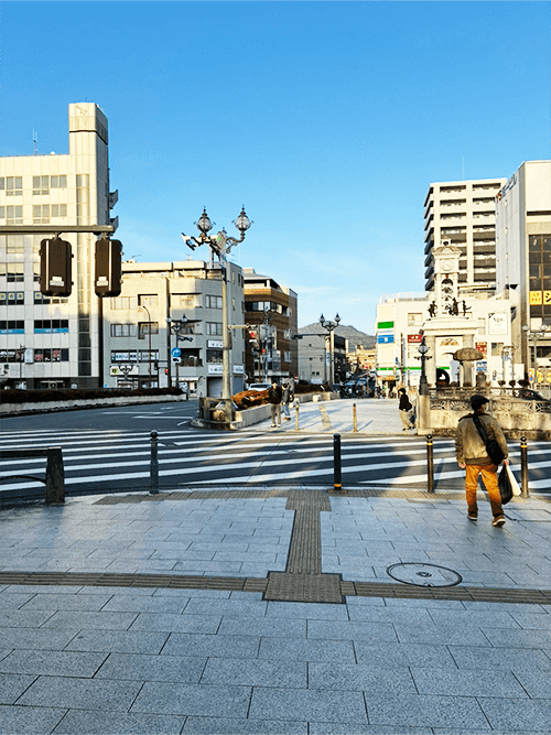 港区のプリント基板設計会社 アートワーク設計 秦野駅に到着